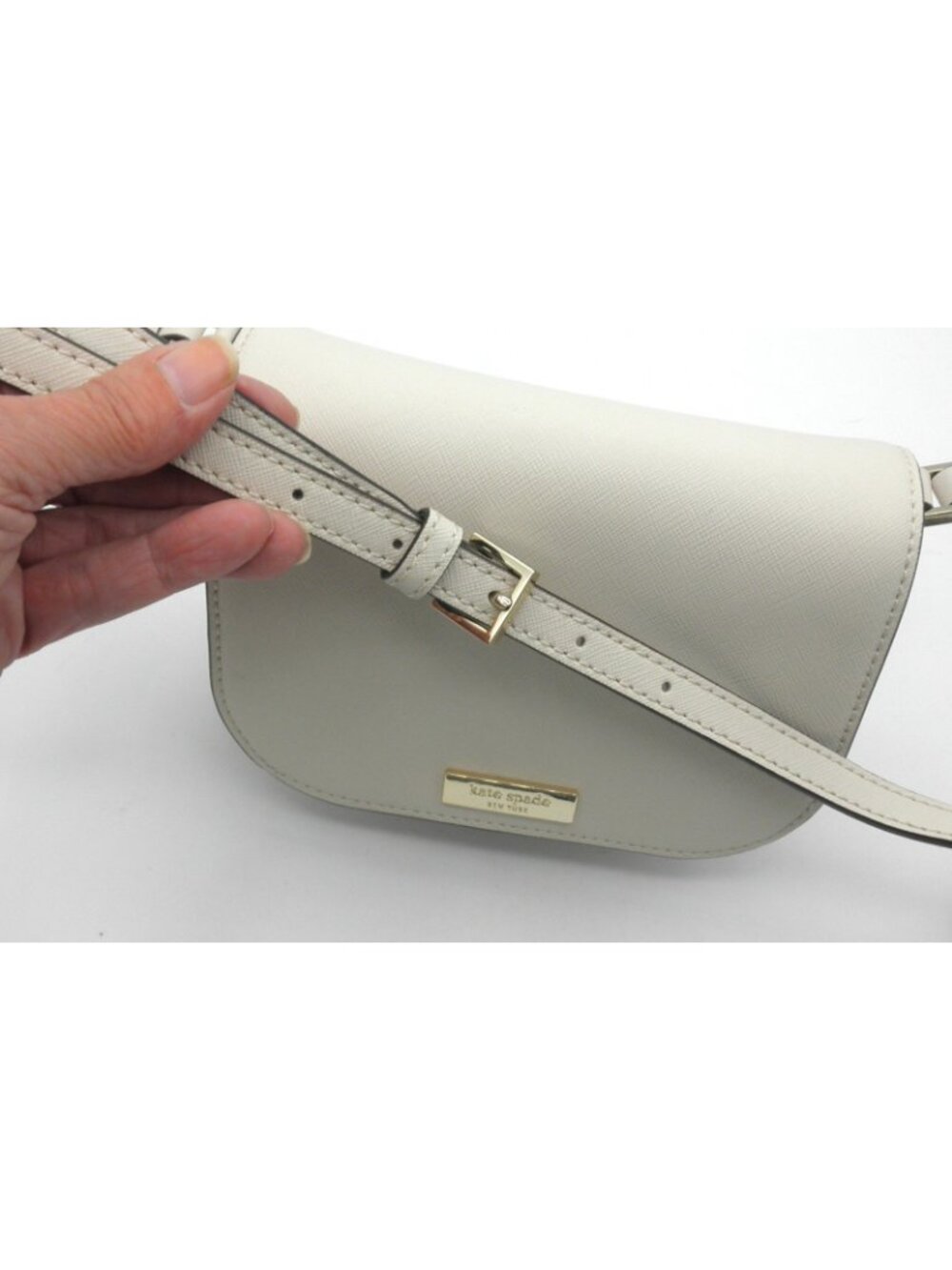 Kate Spade Parchment Crossbody Bag Laurel Way- Stylish & Functional - Picture 9 of 13